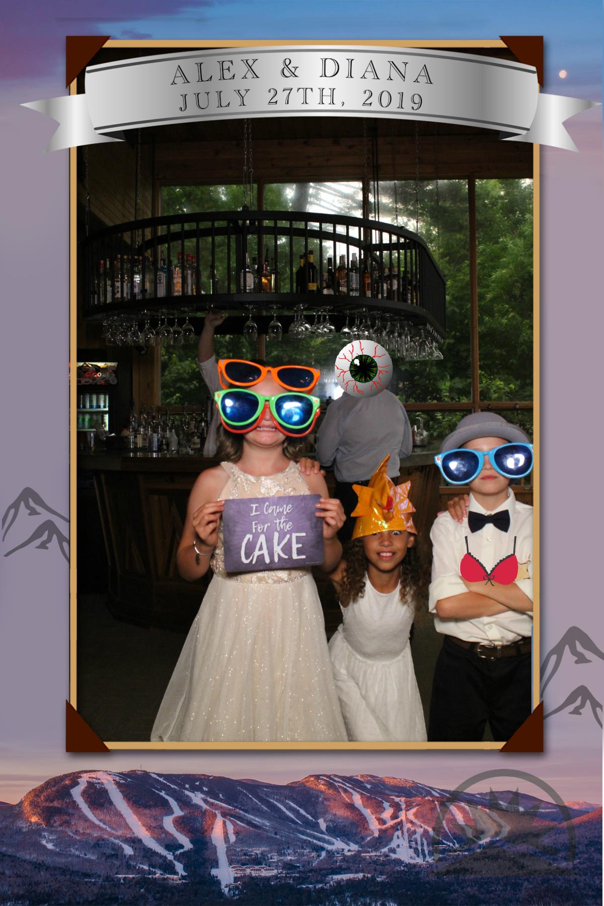 Diana and Alex's Wedding | View more photos from the event at gallery.mainemagicmirror.com/u/MaineMagicMirror/Diana-and-Alexs-Wedding